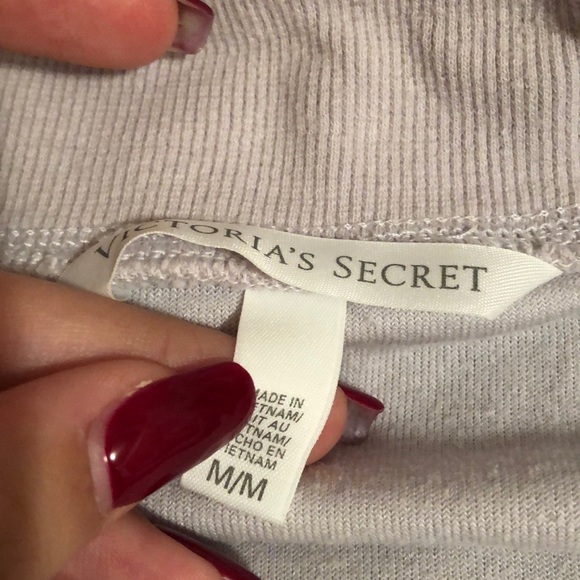 VS hoodie - Picture 2 of 3